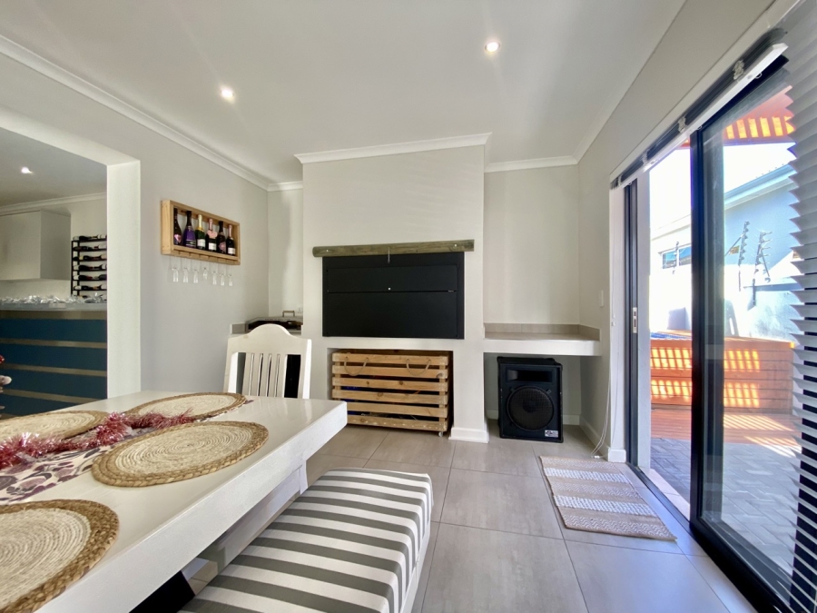 To Let 3 Bedroom Property for Rent in Sandown Western Cape